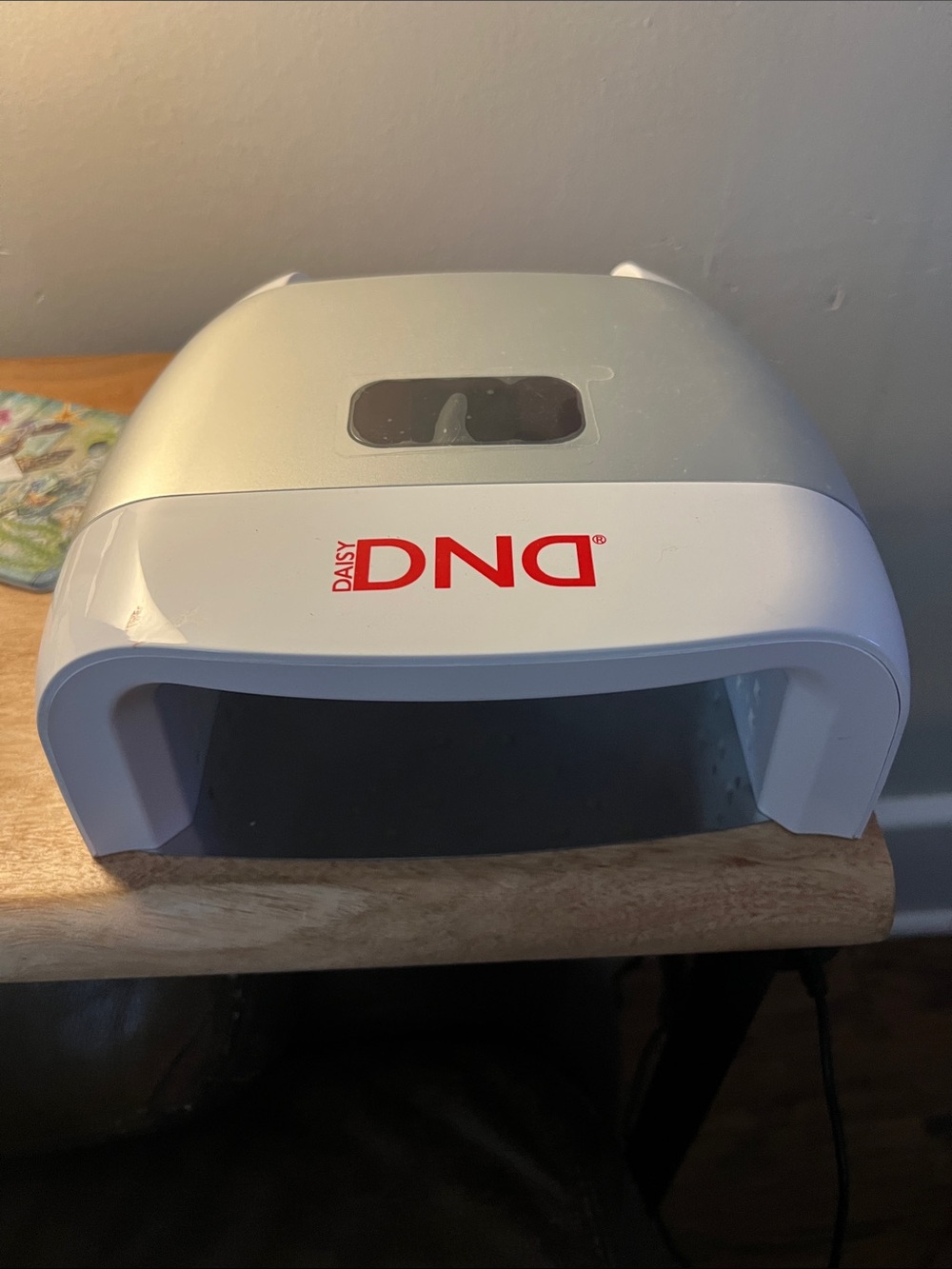 Dnd Daisy White and Silver LED Gel Nail Curing Lamp
